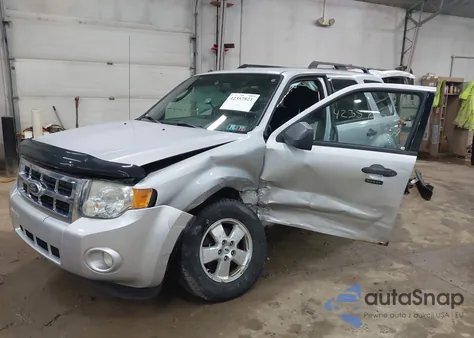 2011 Ford Escape Xlt from USA, damaged, VIN 1FMCU9D76BKB71349